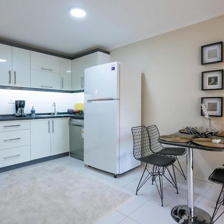 Appartamento Excellent Flat Near Hadrian'S Gate Antalia Esterno foto