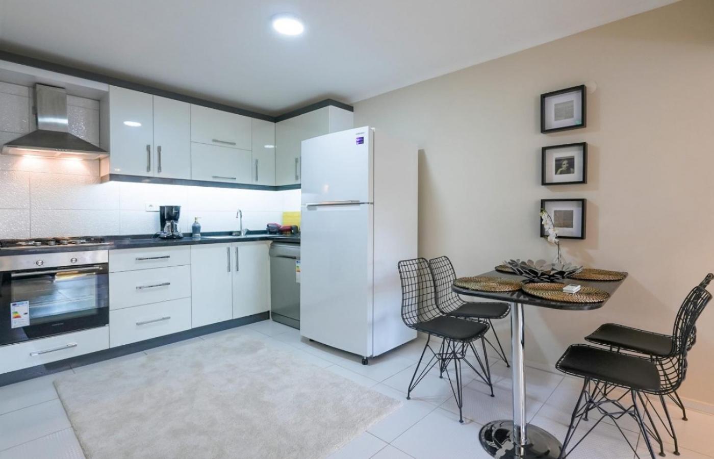 Appartamento Excellent Flat Near Hadrian'S Gate Antalia Esterno foto